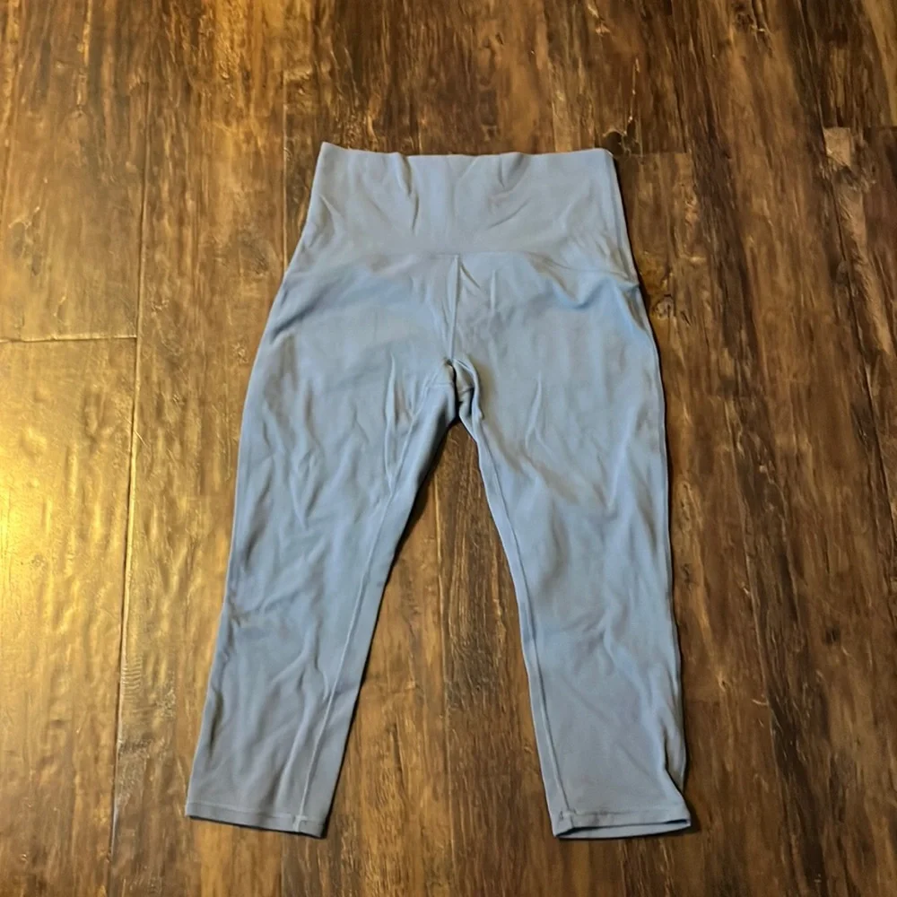 gray - Picture 1 of 1
